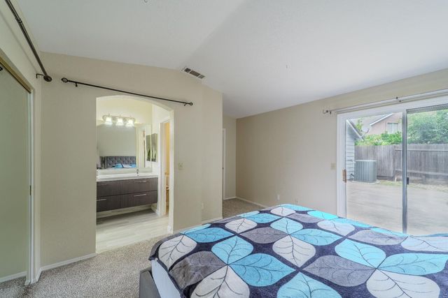 8515 Gibbs Way, Sacramento, CA 95823