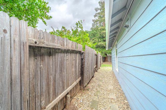 8515 Gibbs Way, Sacramento, CA 95823