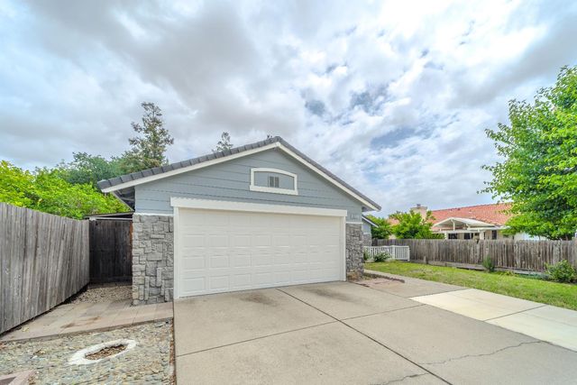 8515 Gibbs Way, Sacramento, CA 95823