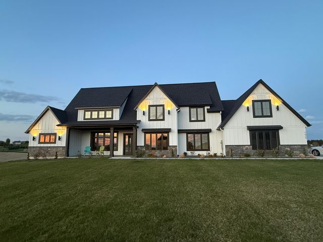 1629 Boelter Estates Drive NW, Rochester, MN 55901