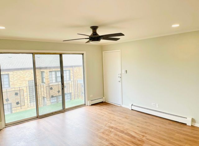 10425 S Hale Avenue 3A, Chicago, IL 60643