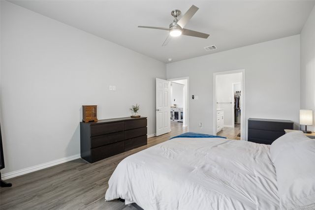 4945 Ramey Avenue, Fort Worth, TX 76105