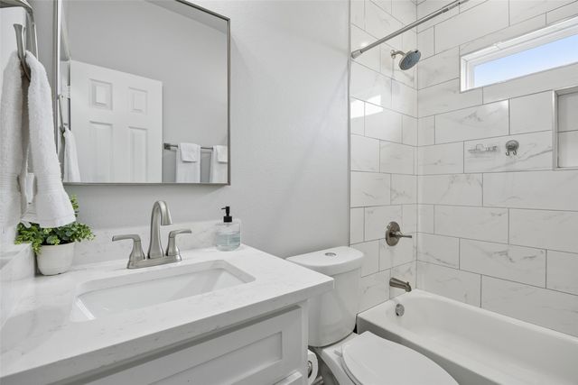 4945 Ramey Avenue, Fort Worth, TX 76105