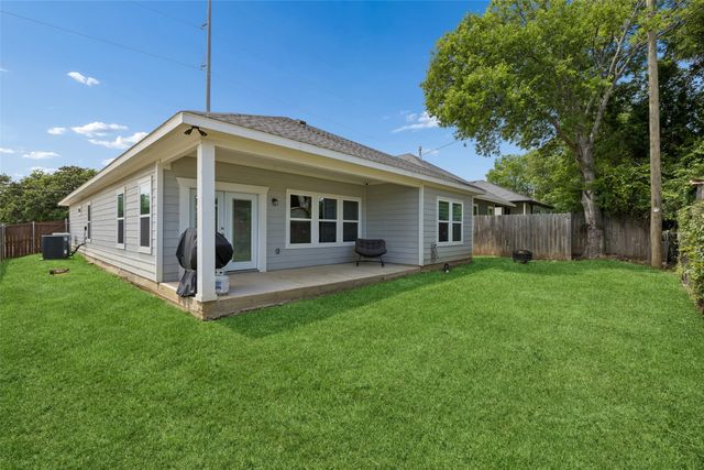 4945 Ramey Avenue, Fort Worth, TX 76105