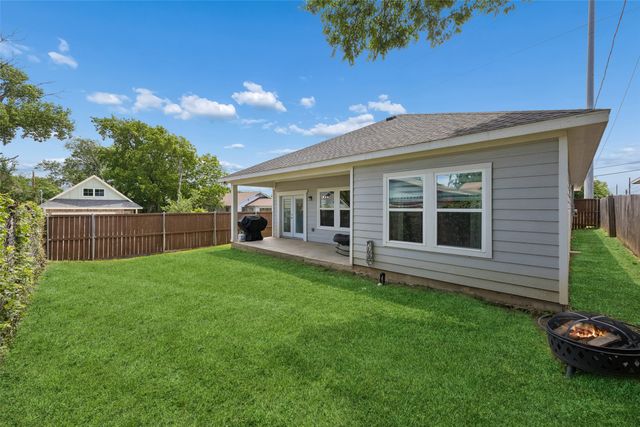 4945 Ramey Avenue, Fort Worth, TX 76105
