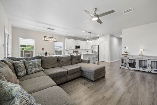 4945 Ramey Avenue, Fort Worth, TX 76105