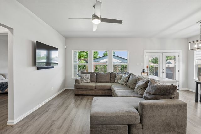 4945 Ramey Avenue, Fort Worth, TX 76105