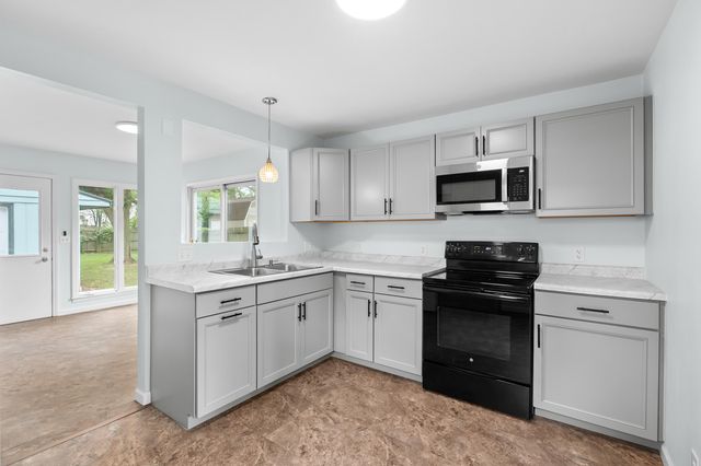 1232 Nassau Street, Kalamazoo Twp, MI 49048