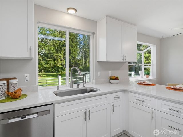 3323 33rd Loop SE, Lacey, WA 98503