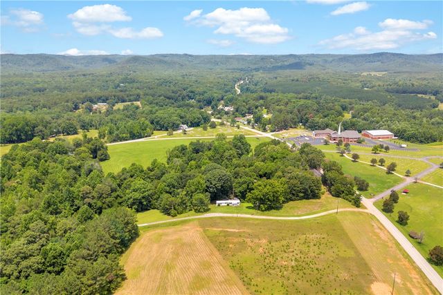 150 Newberry Road, Walhalla, SC 29691