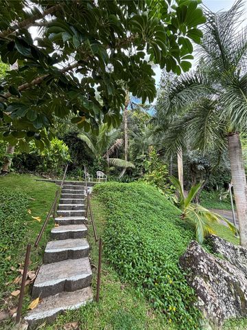 51-636 Kamehameha Highway 522, Kaaawa, HI 96730