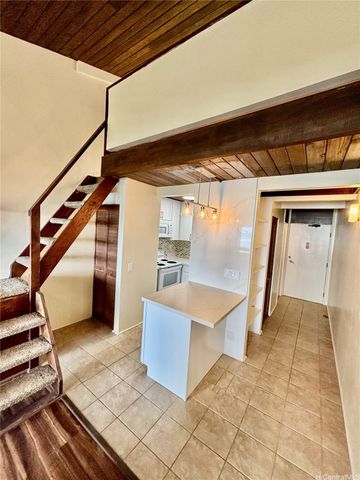 51-636 Kamehameha Highway 522, Kaaawa, HI 96730