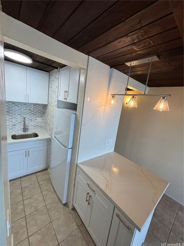 51-636 Kamehameha Highway 522, Kaaawa, HI 96730