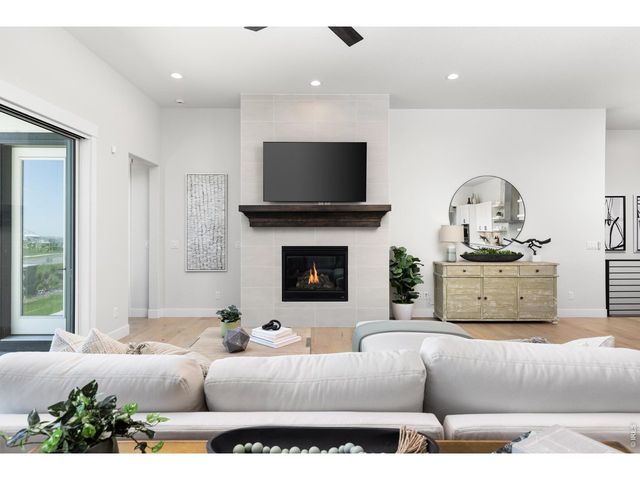 1819 Vista Valley Dr, Windsor, CO 80550