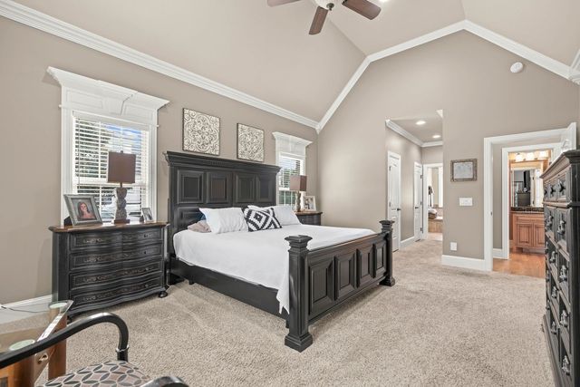 703 Farmington Dr, Lebanon, TN 37087