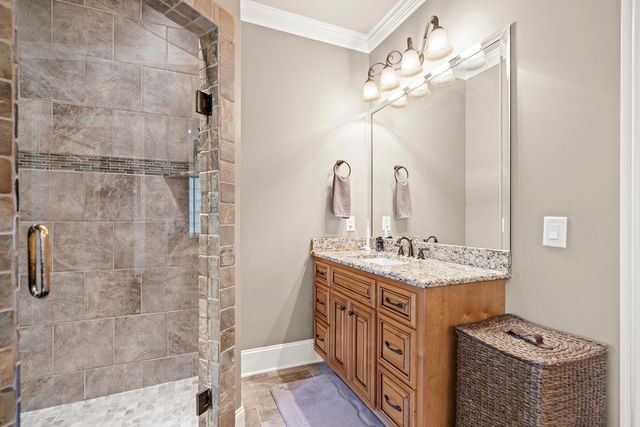 703 Farmington Dr, Lebanon, TN 37087