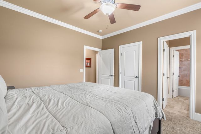 703 Farmington Dr, Lebanon, TN 37087