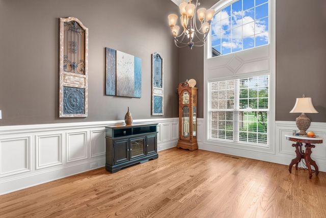 703 Farmington Dr, Lebanon, TN 37087