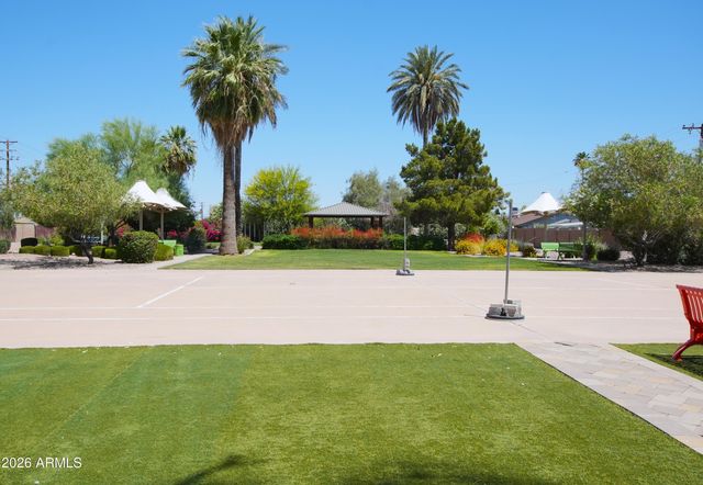 8204 E MONTEREY Way, Scottsdale, AZ 85251