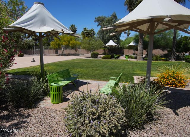 8204 E MONTEREY Way, Scottsdale, AZ 85251