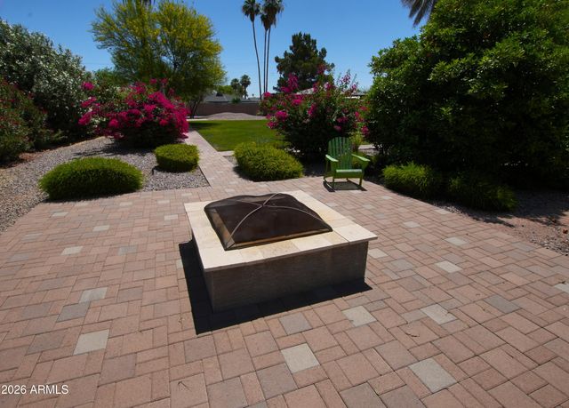 8204 E MONTEREY Way, Scottsdale, AZ 85251