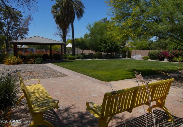 8204 E MONTEREY Way, Scottsdale, AZ 85251