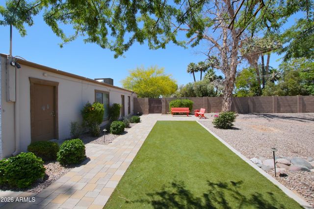 8204 E MONTEREY Way, Scottsdale, AZ 85251