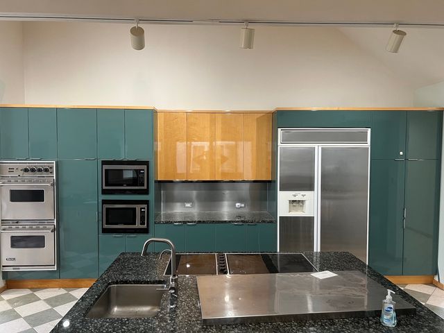 7716 Crystal Springs Road, Crystal Lake, IL 60012