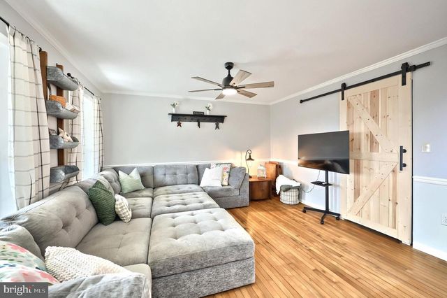 5010 ARNOLD RD, Glenville, PA 17329