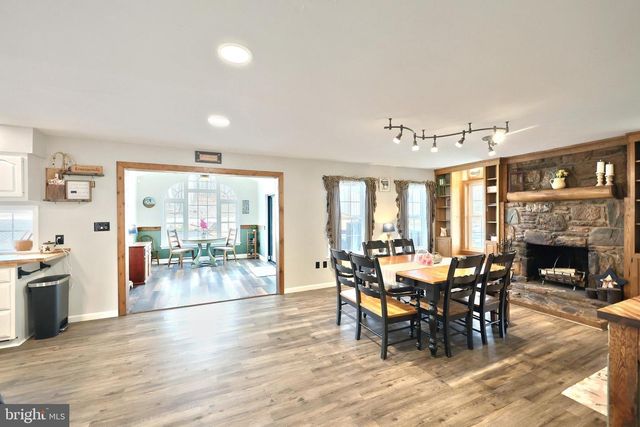 5010 ARNOLD RD, Glenville, PA 17329