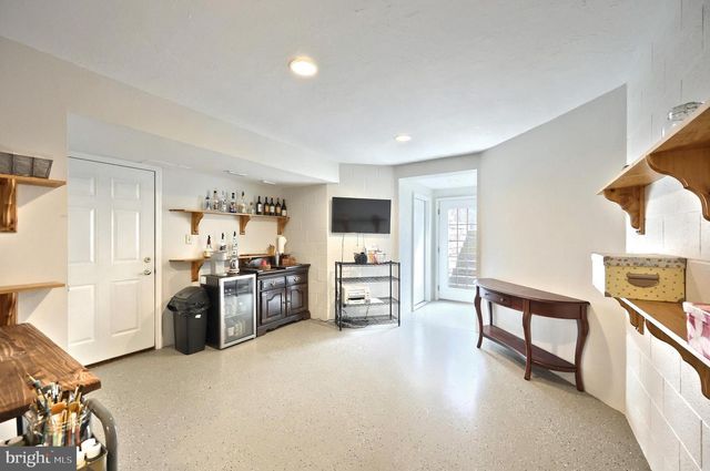 5010 ARNOLD RD, Glenville, PA 17329