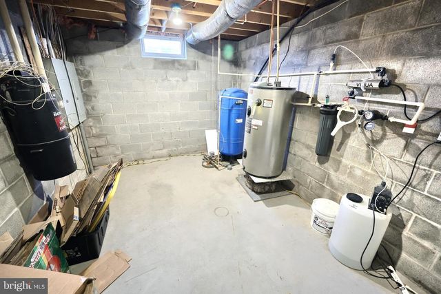 5010 ARNOLD RD, Glenville, PA 17329