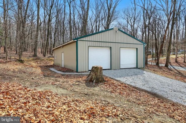 5010 ARNOLD RD, Glenville, PA 17329