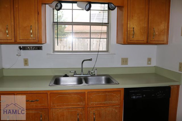 1231 Pineridge Way, Hinesville, GA 31313