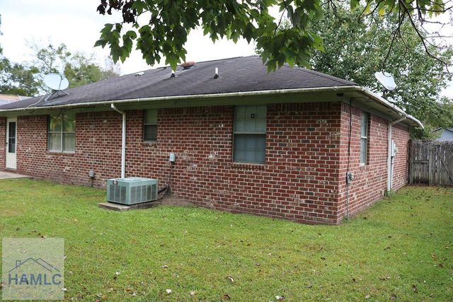 1231 Pineridge Way, Hinesville, GA 31313