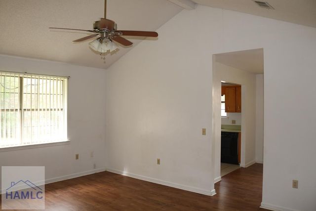 1231 Pineridge Way, Hinesville, GA 31313