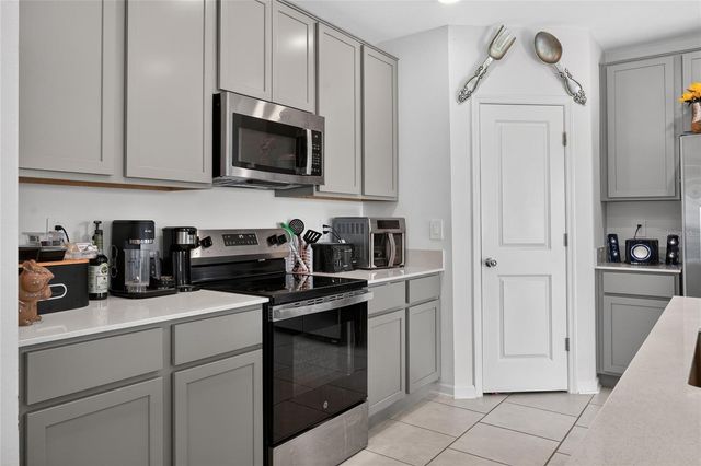 545 BELL PRAIRIE CIRCLE, Lake Wales, FL 33859