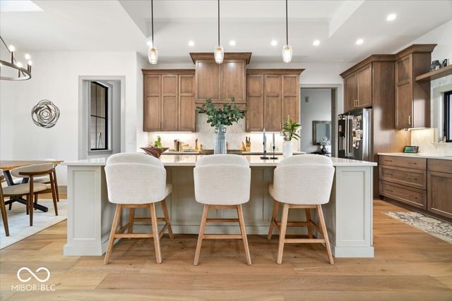 4852 Homestead Court, Zionsville, IN 46077