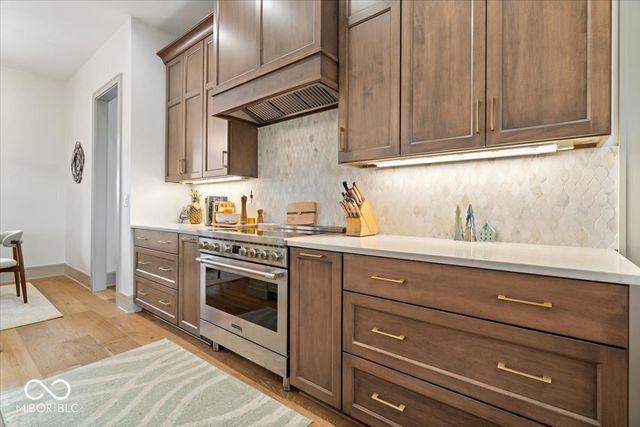 4852 Homestead Court, Zionsville, IN 46077