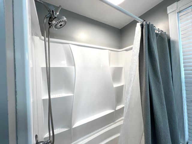 311 W Murray Avenue, White Pigeon, MI 49099