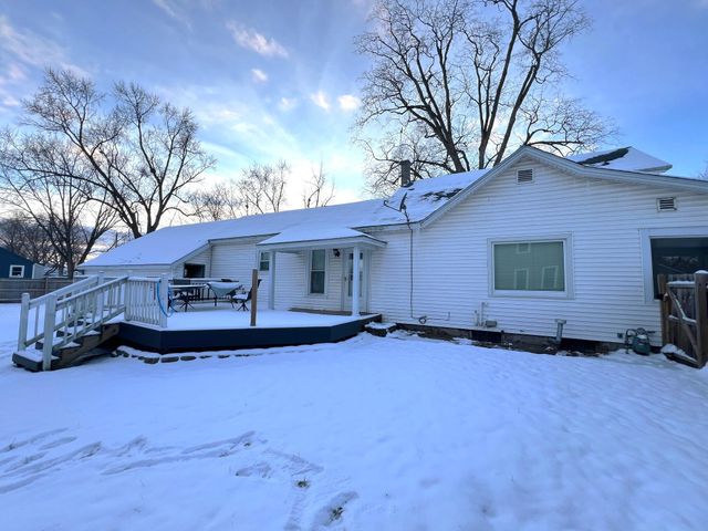 311 W Murray Avenue, White Pigeon, MI 49099