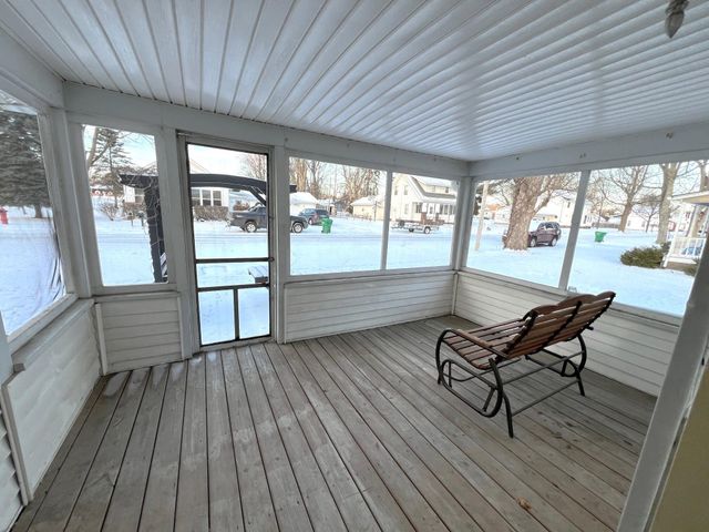 311 W Murray Avenue, White Pigeon, MI 49099