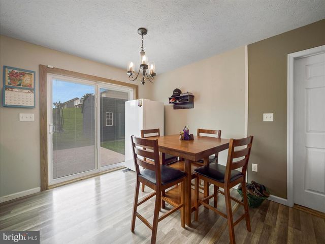 294 DINALI DR, Martinsburg, WV 25403