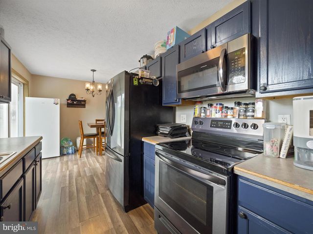 294 DINALI DR, Martinsburg, WV 25403