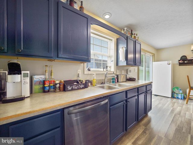 294 DINALI DR, Martinsburg, WV 25403
