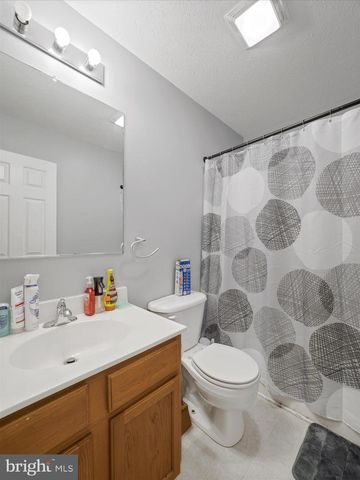 294 DINALI DR, Martinsburg, WV 25403