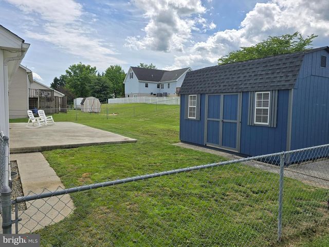 294 DINALI DR, Martinsburg, WV 25403