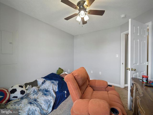 294 DINALI DR, Martinsburg, WV 25403