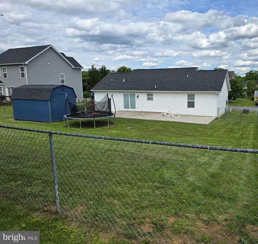294 DINALI DR, Martinsburg, WV 25403