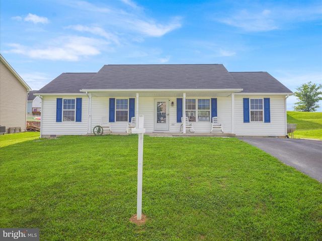 294 DINALI DR, Martinsburg, WV 25403